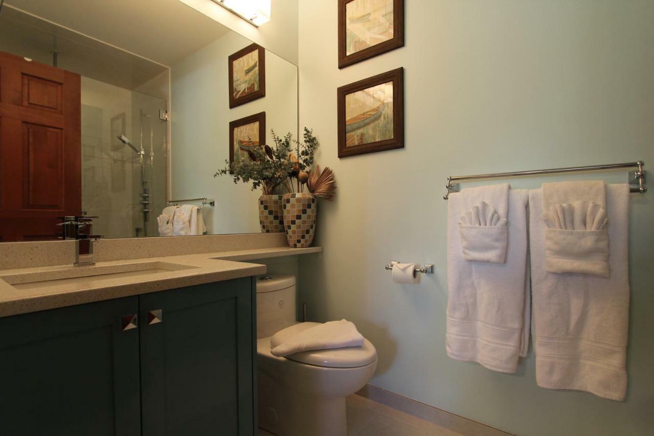 Lagoons Condos By Whistler Retreats מראה חיצוני תמונה